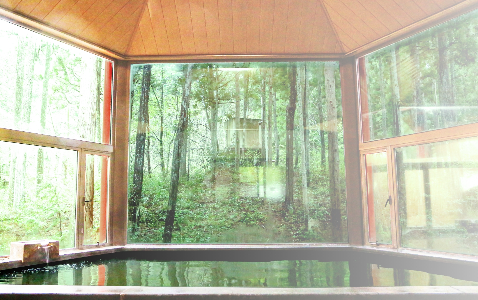 温泉施設内の写真