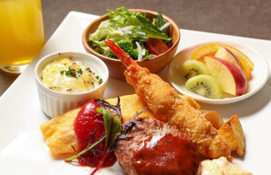 お子様用夕食 低学年用の写真