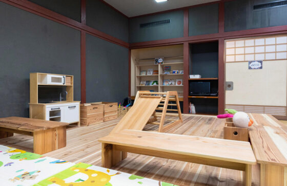 ファミリーおすすめ【宿泊棟・恐竜プラン2食付】恐竜をイメージした肉料理＆お子様に恐竜ミニフィギュア付の写真